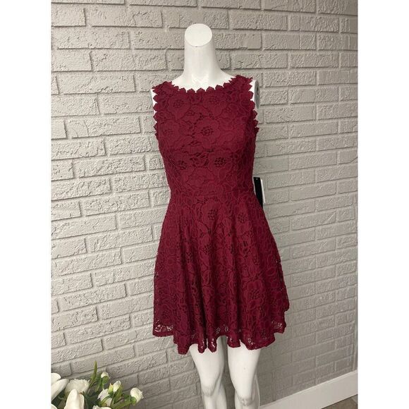 Jodi Kristopher Girls Fit and Flare Burgandy Lace Dress Size 1 juniors NWT - Picture 2 of 10